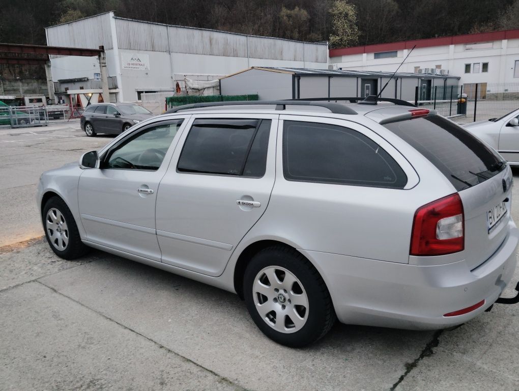 Vând sau schimb Skoda Octavia 2  Greenline cu ceva pe benzină.