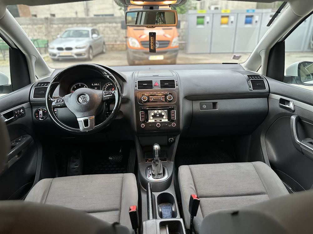 Volkswagen Touran - 2.0 tdi - 140 cp - multiple optiuni - stare buna