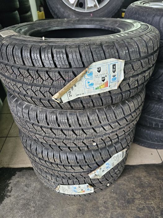 215/70R15 C Semperit M+S
