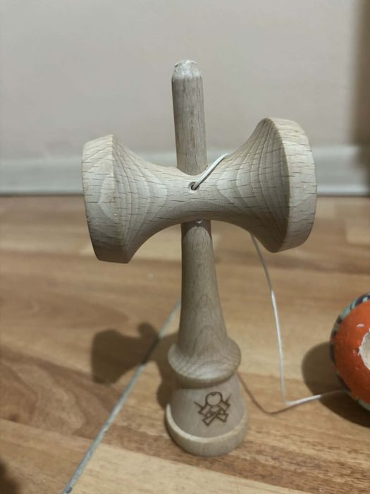 Kendama rubber grain