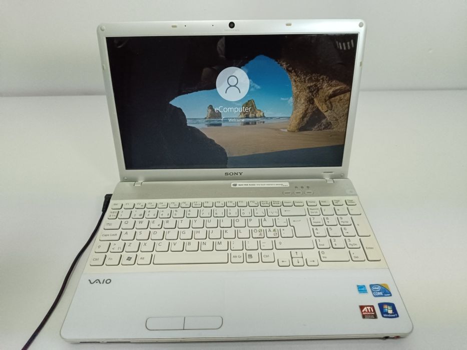 Laptop ieftin Sony – i3 , 4 GB RAM, SSD 128 GB , Radeon , Windows 10