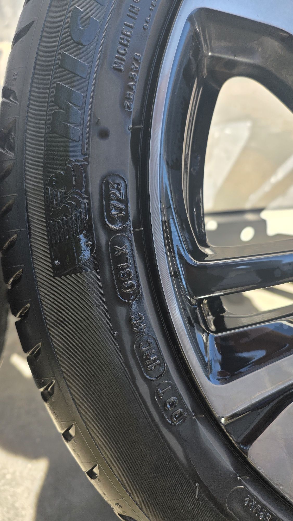 Оригинални джанти с гуми Michelin 235 45 R17 летни dot 2023