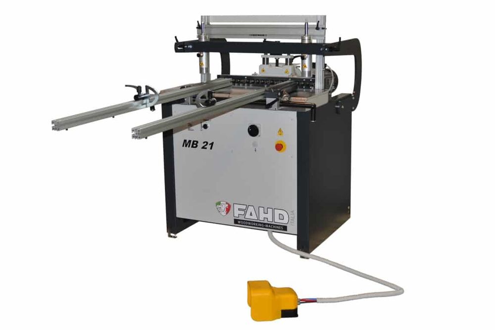 Чисто нова италианска многошпинделна с 21 свредела, FAHD