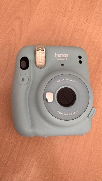 Instax Mini 11.