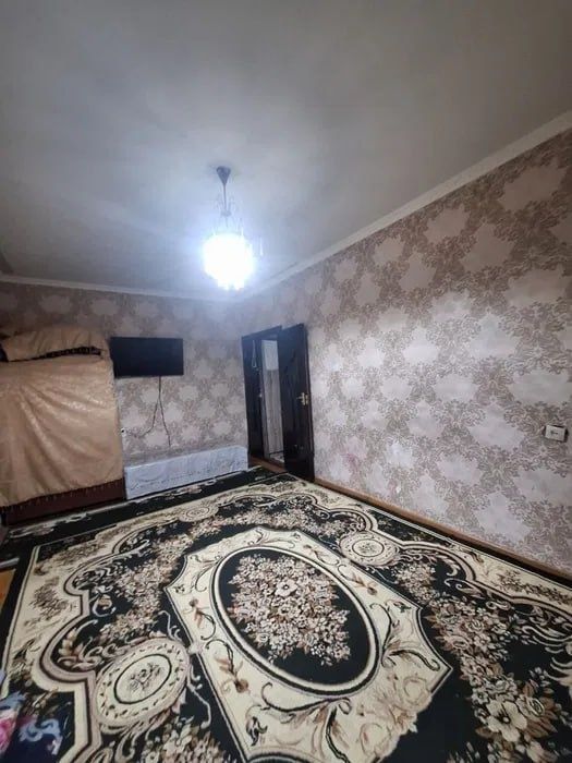 1/5/5. Спутник 16, Янгихает р-н (Сергели). Квартира 38 м². Метро 1 км.