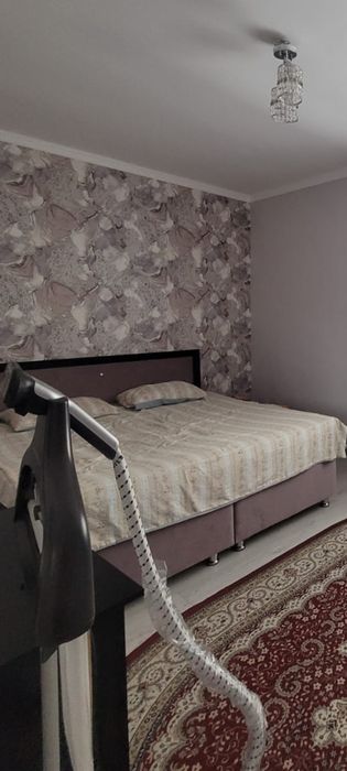 Продам бу кровать с ортопедическим матрасом