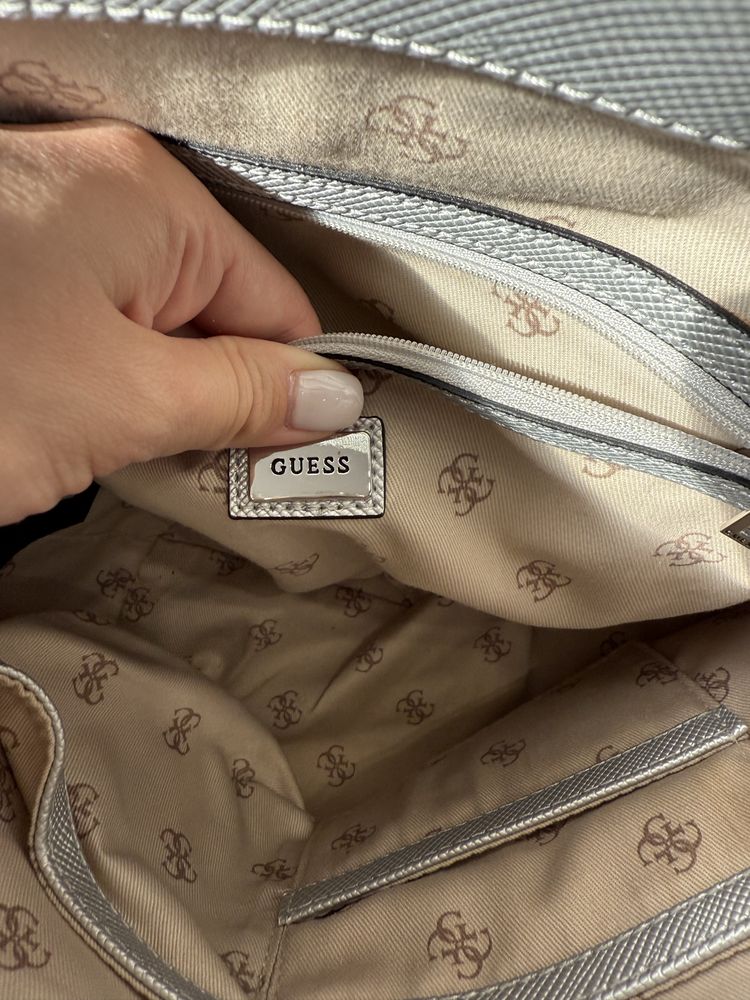 Сребриста Раница Guess