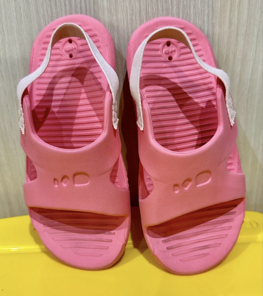 Сандали и обувки за момиче (Adidas, HM и др.)