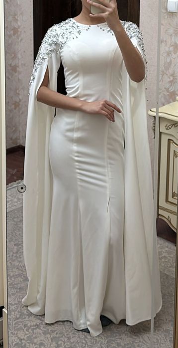 Нарядное вечернее платье