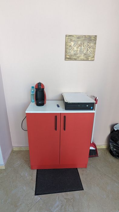 Офис обзавеждане ново