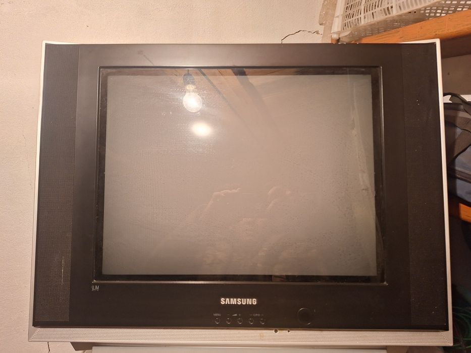 Продам телевизор