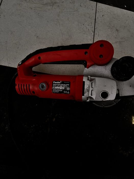 Mașină de canelat panzer