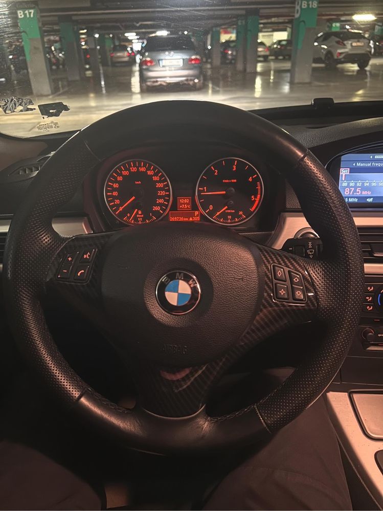 Продавам BMW E91 320D