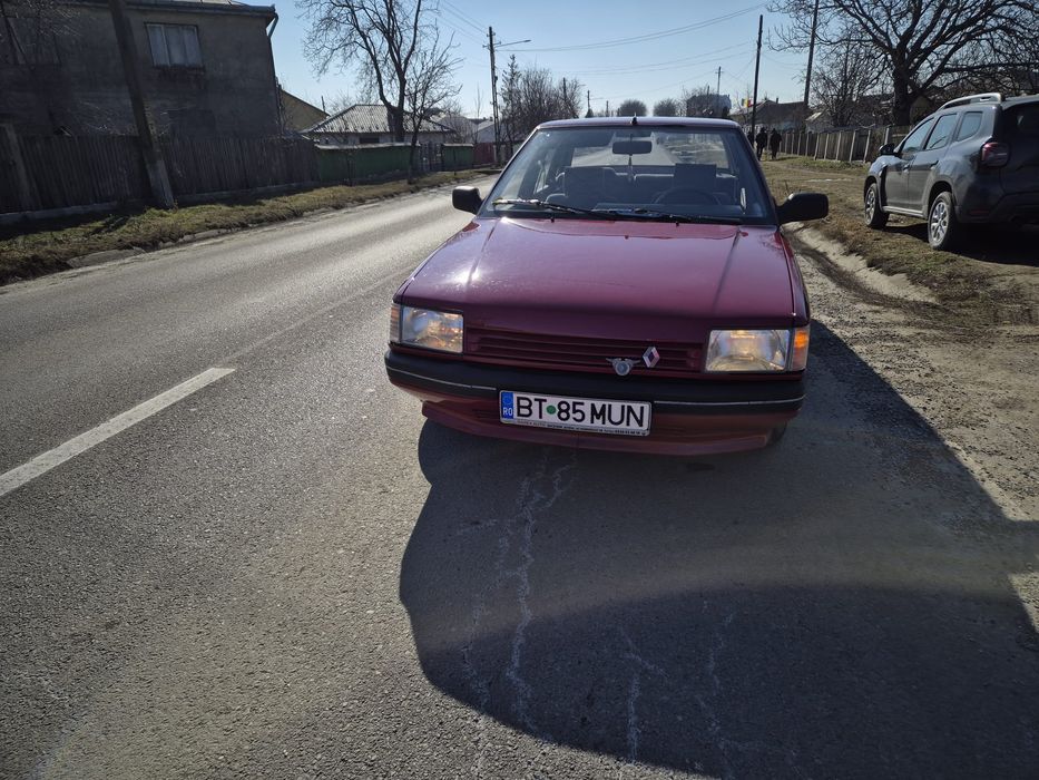 Renault 21 faza 1 an 1986 motor 1.7 injectie benzina restaurat  vehicu