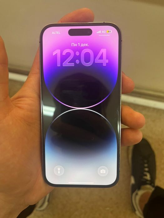 Продам Iphone 14 pro