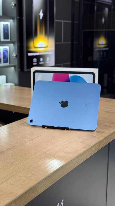 Планшет iPad 64GB (10 поколения)