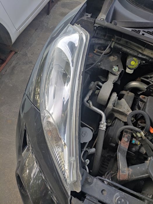 Десен фар за Nissan Juke