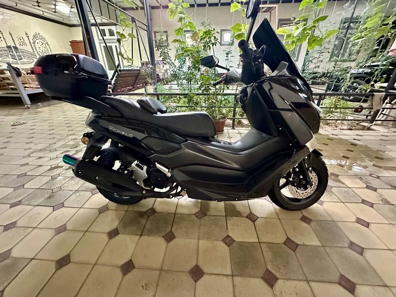 Skuter benzin N max