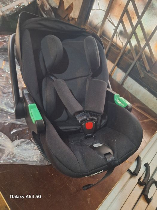 Чисто ново кошче за бебе