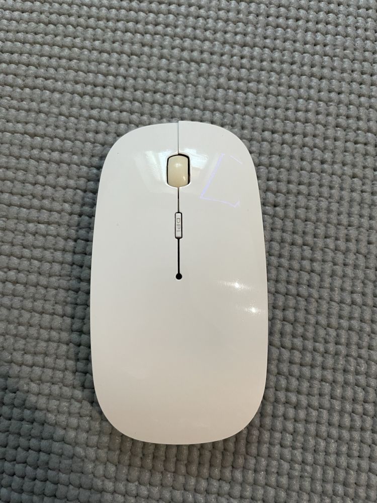 Аккумуляторная-блютуз мышь MI Mouse Bluetooth.