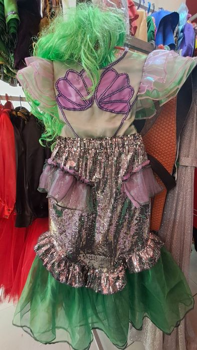 Прокат карнавалных костюм