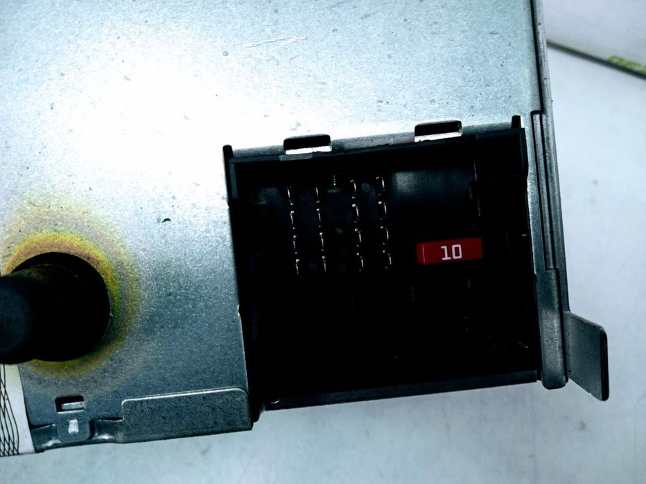 Radio cd player 6q0035152g Volkswagen VW Polo 4 9N  [din 2001 pana  2005]