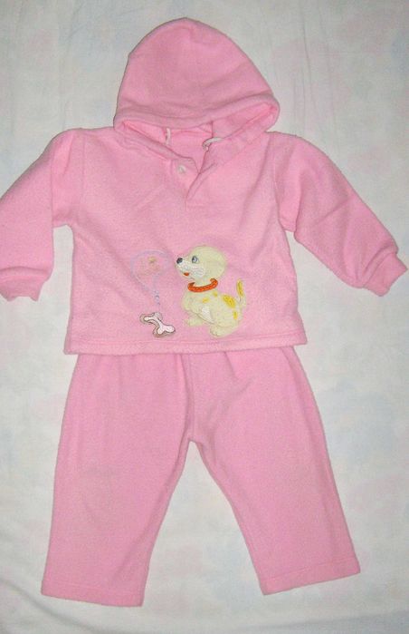 Анцуг, розов, за 5-6 мес. , 4 лв.
