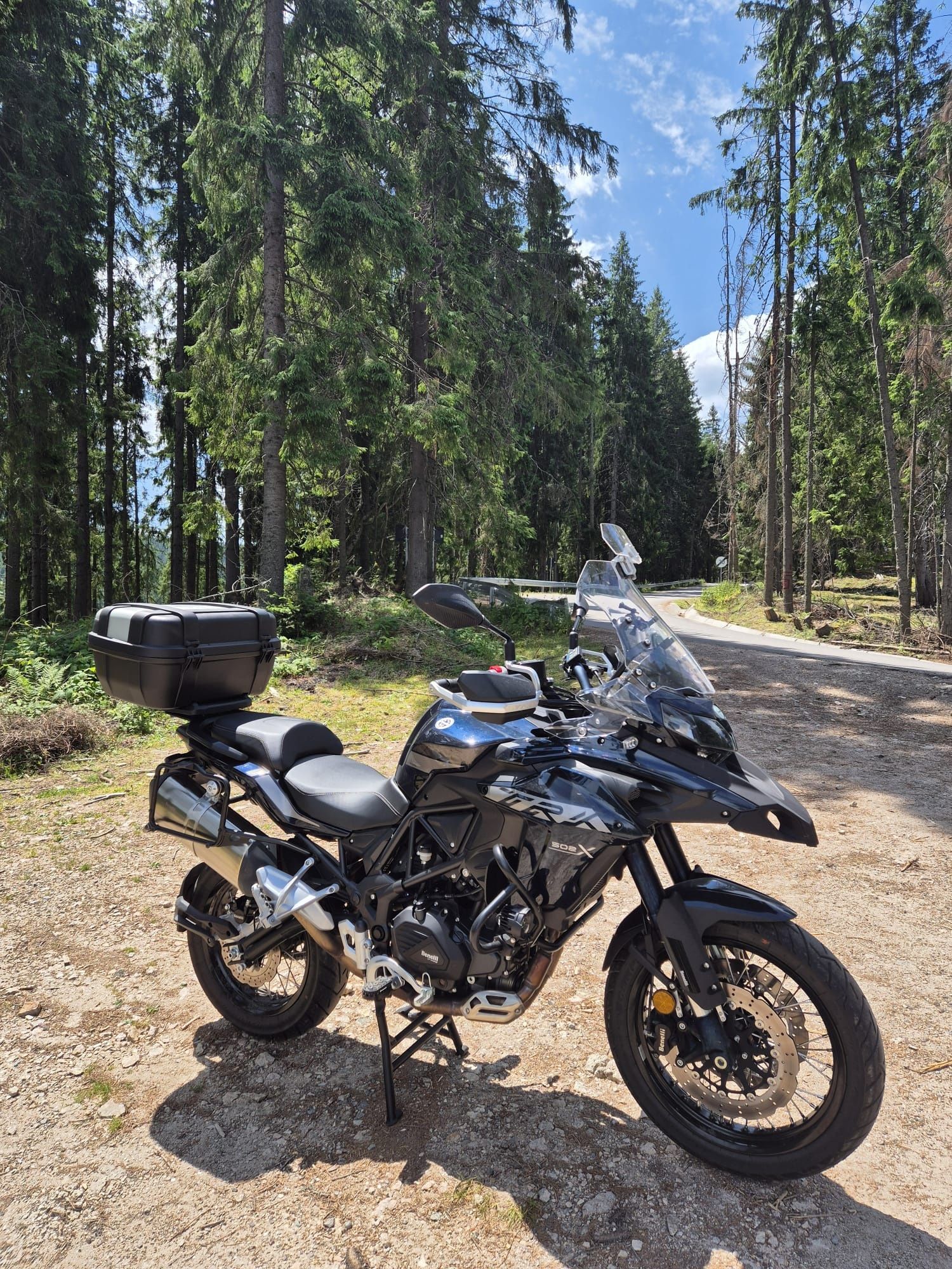 Benelli TRK 502X FULL
