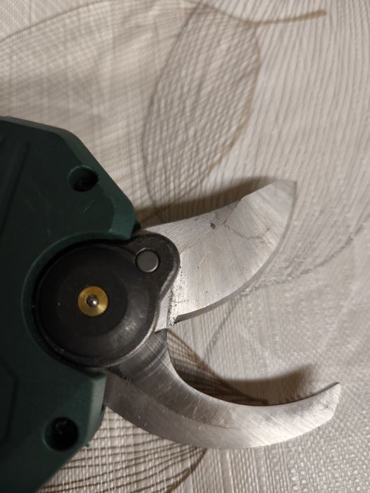 Акумулаторна ножица Parkside