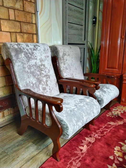 Продам кресла ручной работы новые пара