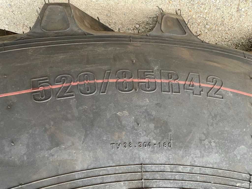 Cauciucuri radiale 520/85R42 marca BRIDGESTONE pentru tractor spate