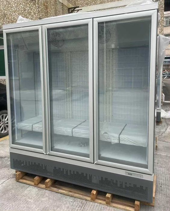 Vitrina frigorifica verticala cu 3 usi 200cm (Noua 2025)