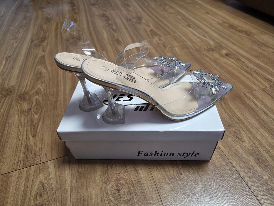 Дамски обувки 39н