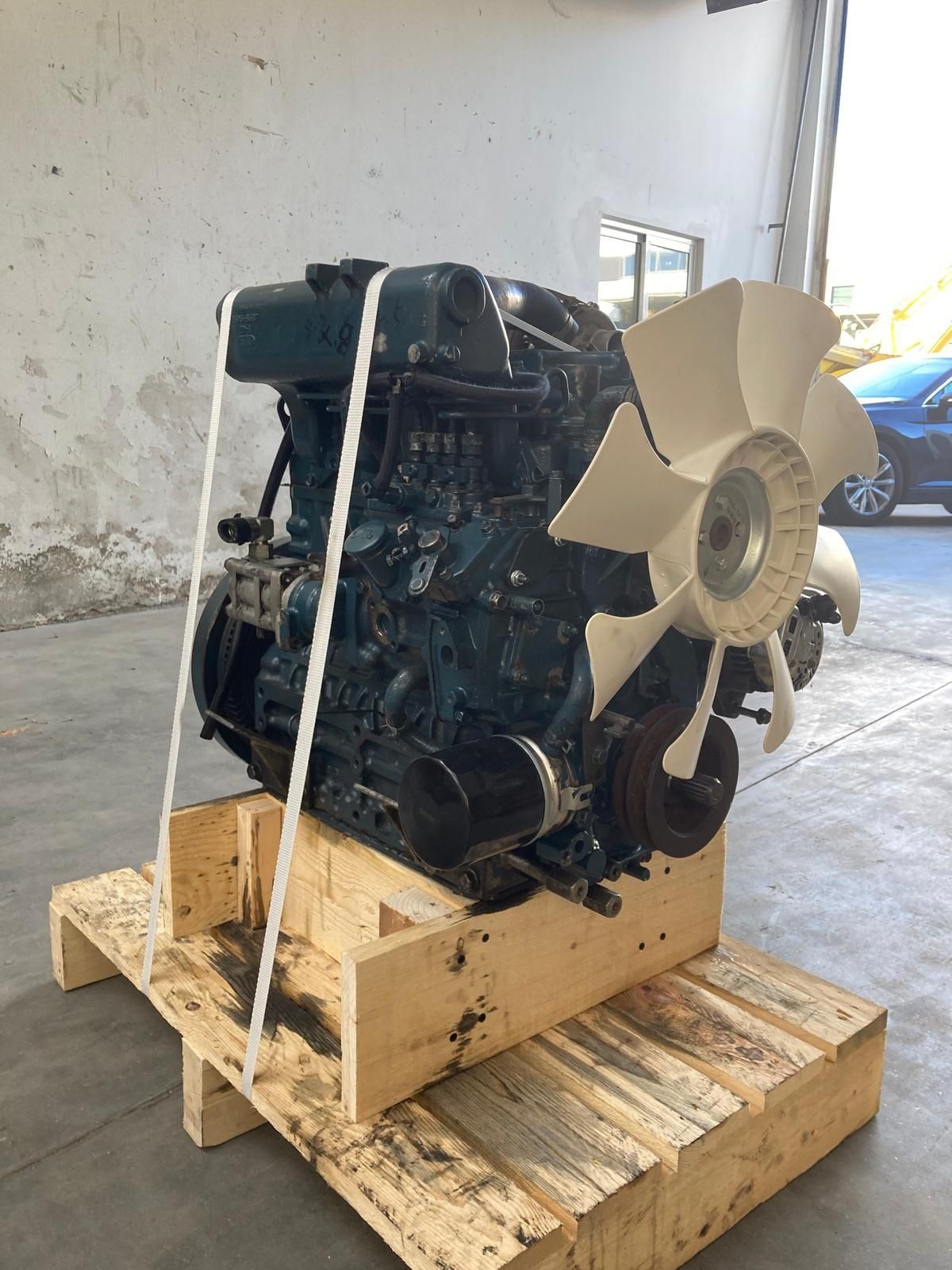 Motor kubota V2403 T