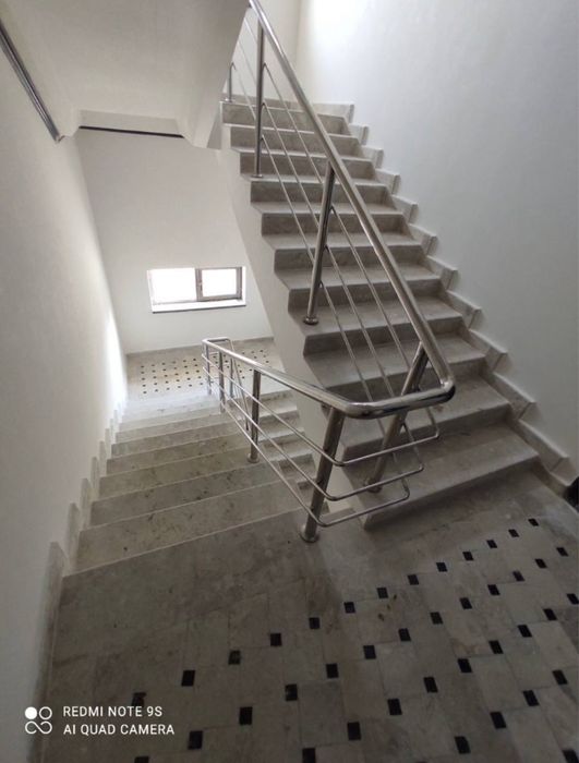 Гиштли 1 хонали квартира тезда сотилади.Барча жихозлари билан бирга