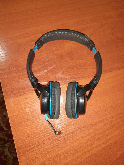 Наушники компьютерные.