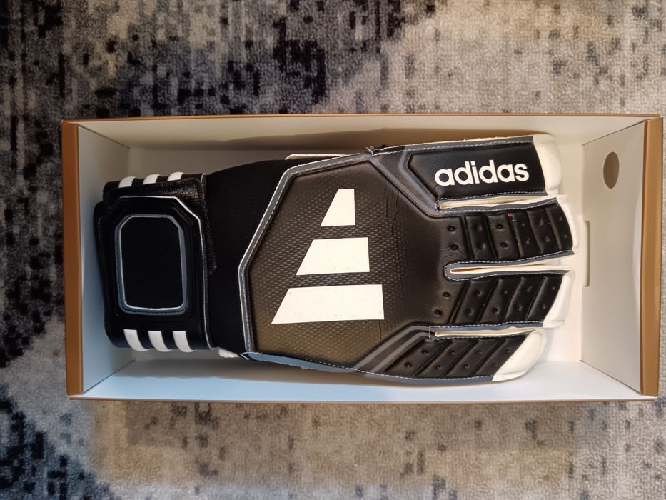 Вратарски ръкавици adidas