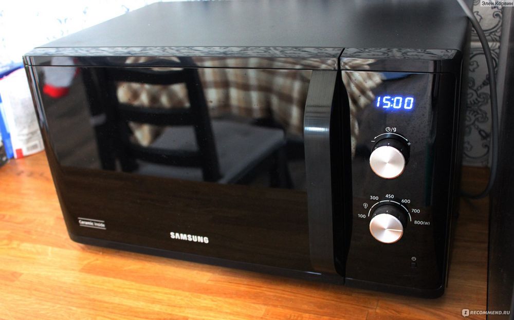 Mikrovolnoviy pech Samsung