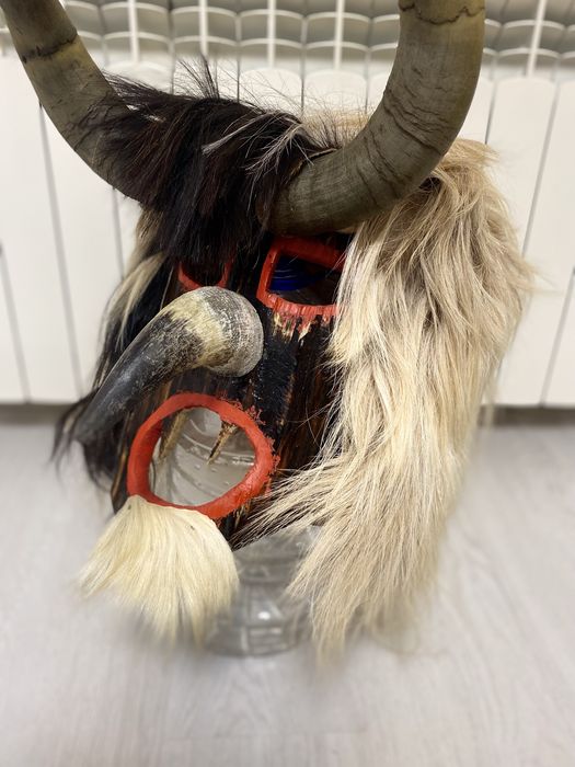 Кукерска /сурвакарска маска