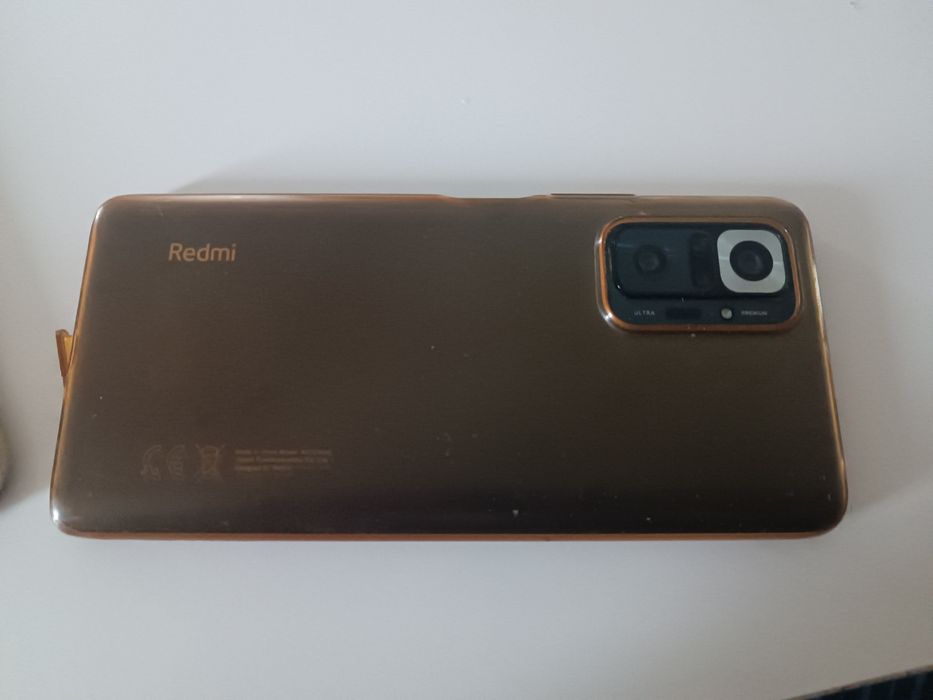 4 telefoane Samsung 2,1 Xiaomi