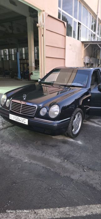 Mercedez Benz 210