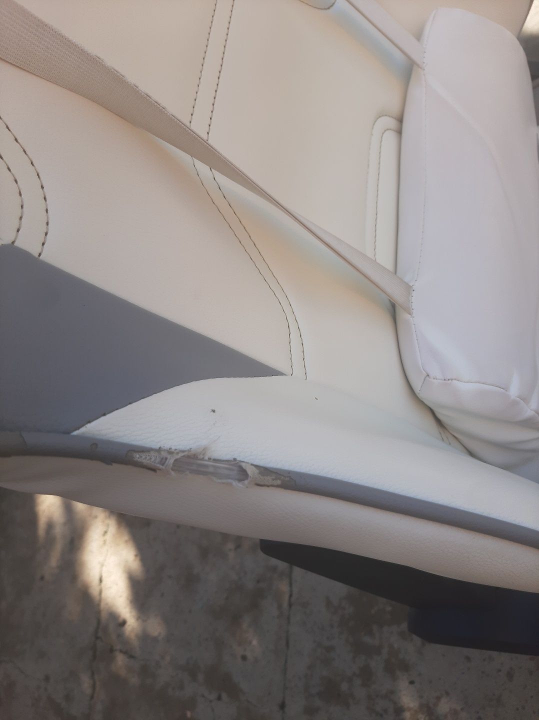 Игровое кресло Cougar Armor Elite White