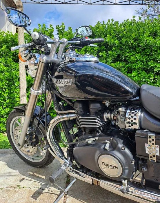Triumph Speedmaster 865