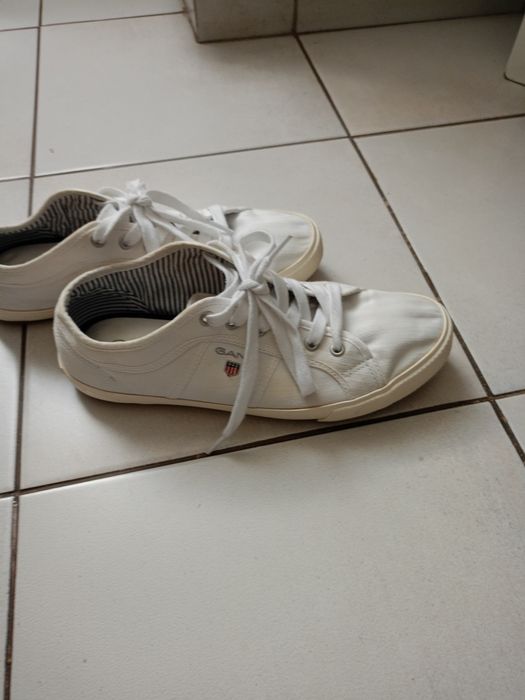 Vând tenesi Gant, purtați dat in stare buna, mărimea 41, produs de c