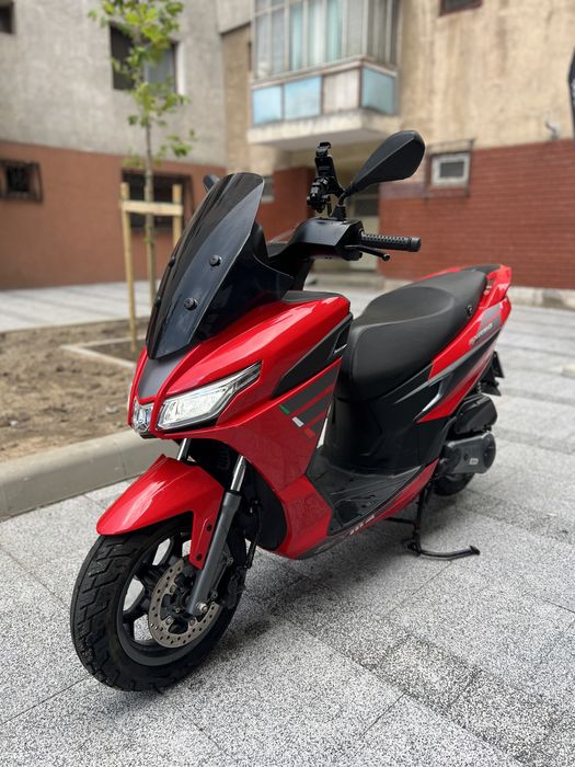 Aprilia SXR 50 | 2023 | 4T | LED | 3529 km