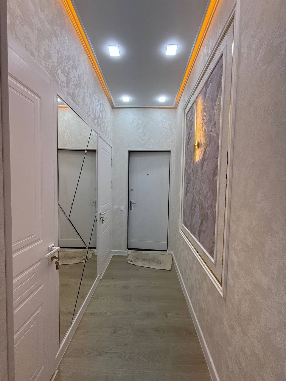 Продаю 2 ком квартира на 3 этаже 4 этажного дома.Авиосозлар 1.