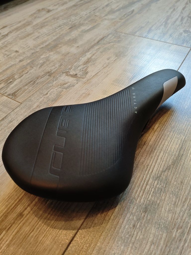 Седалка Cube Active 2.1
