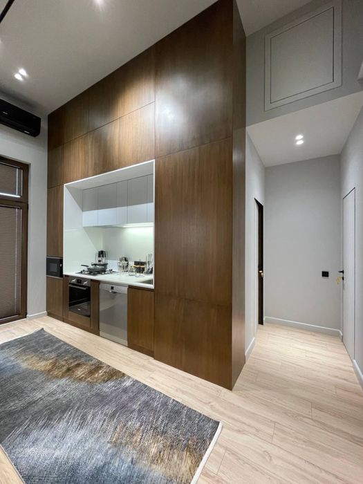 Сдается квартира в центре города новостройка Жк Парисен!!!