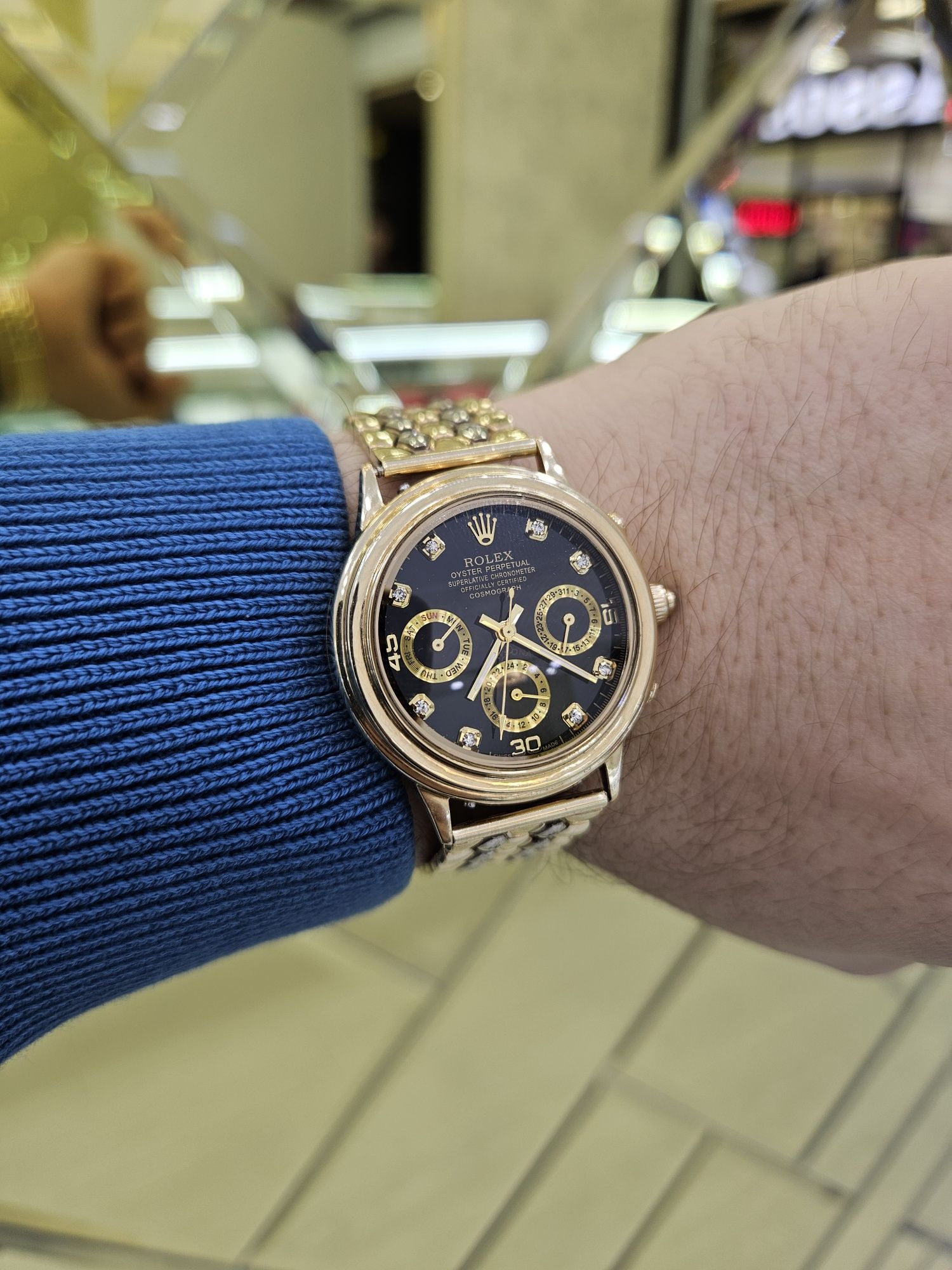 Золотые часы ролекс  с браслетом 585 пробы
Унисекс модель
В среднем ди