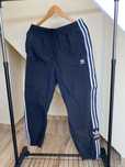 Спортен Екип Adidas Original L размер Без забележки/ Винтидж анцук